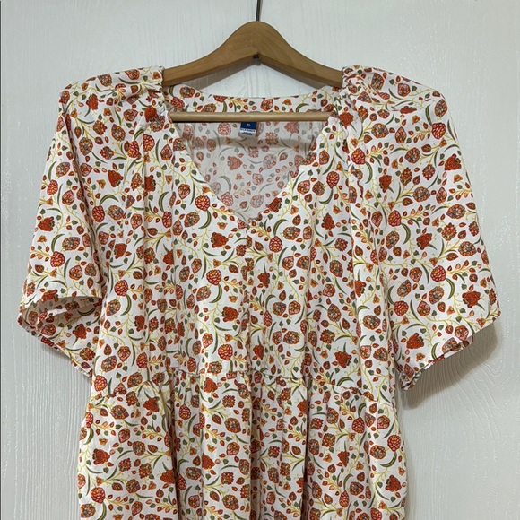 Old Navy Floral Print Dress - Cream, Orange, and Red - Picture 9 of 10